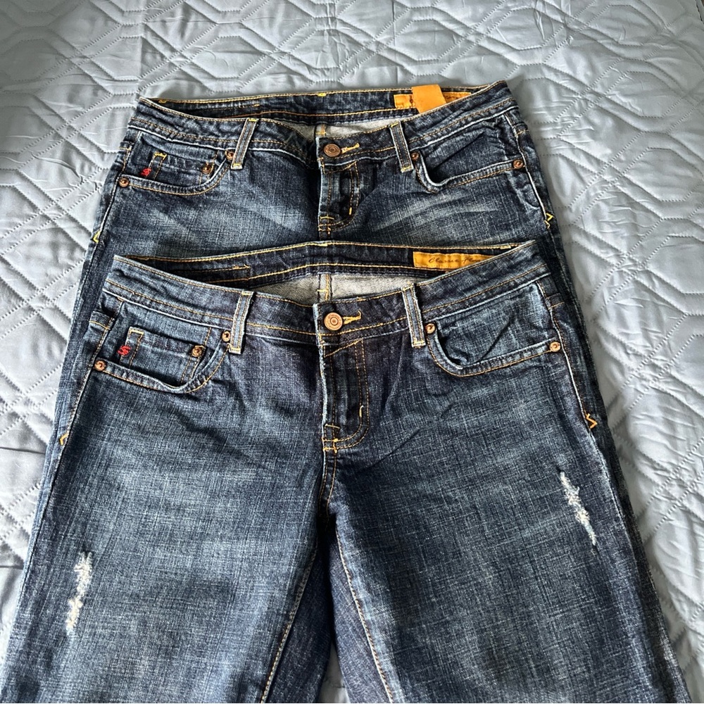 Seven7 Blue Straight Leg Jeans with Vintage Appeal